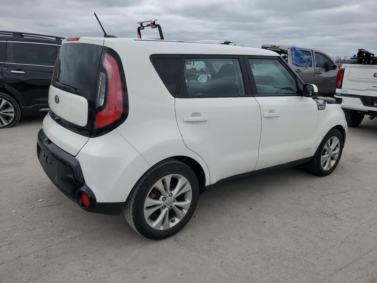 2016 KIA SOUL + - Фото 3