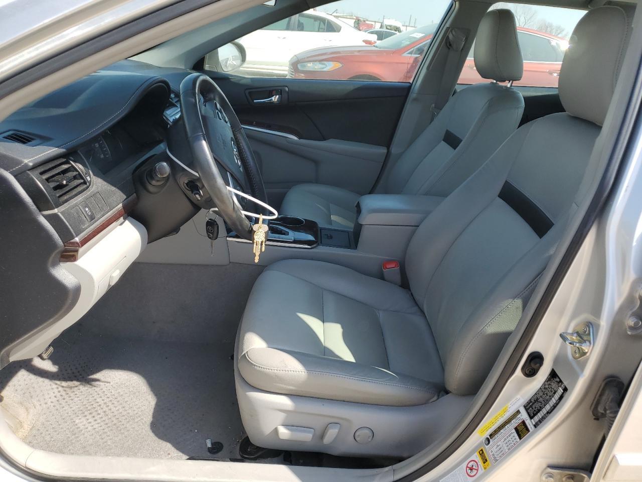 2014 TOYOTA CAMRY L - Image 7