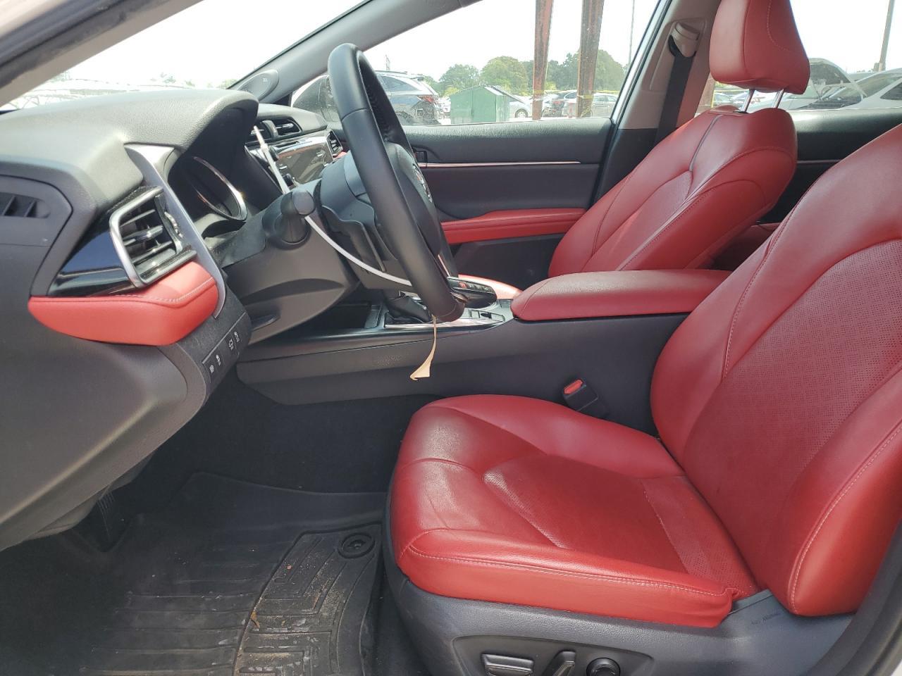 2019 TOYOTA CAMRY XSE - Image 7
