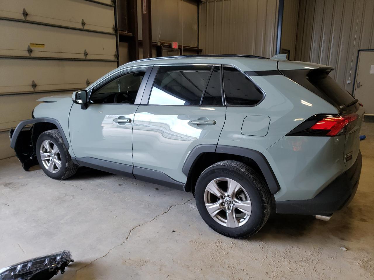 2022 TOYOTA RAV4 XLE - Image 2
