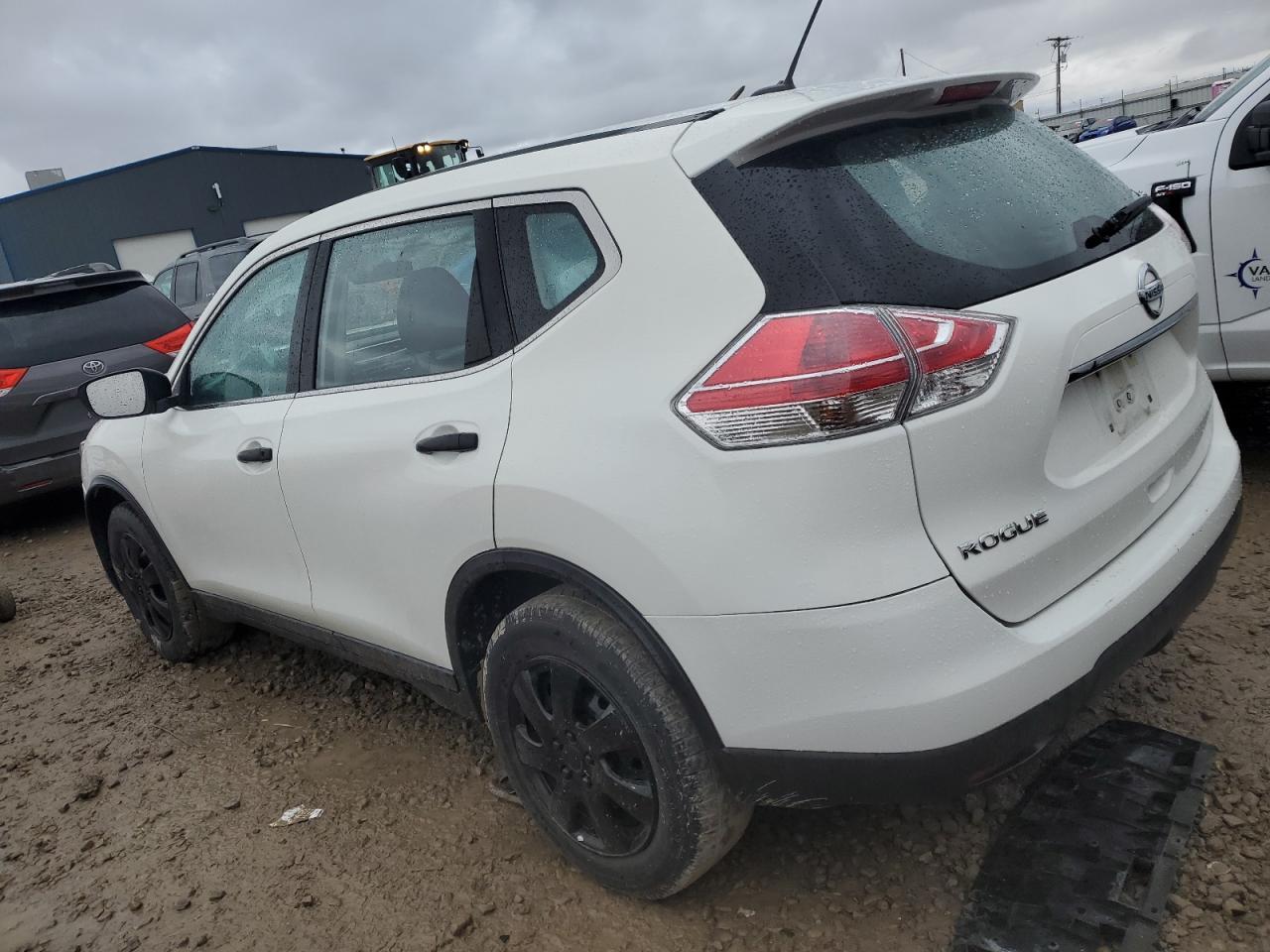 2016 NISSAN ROGUE S - Фото 2