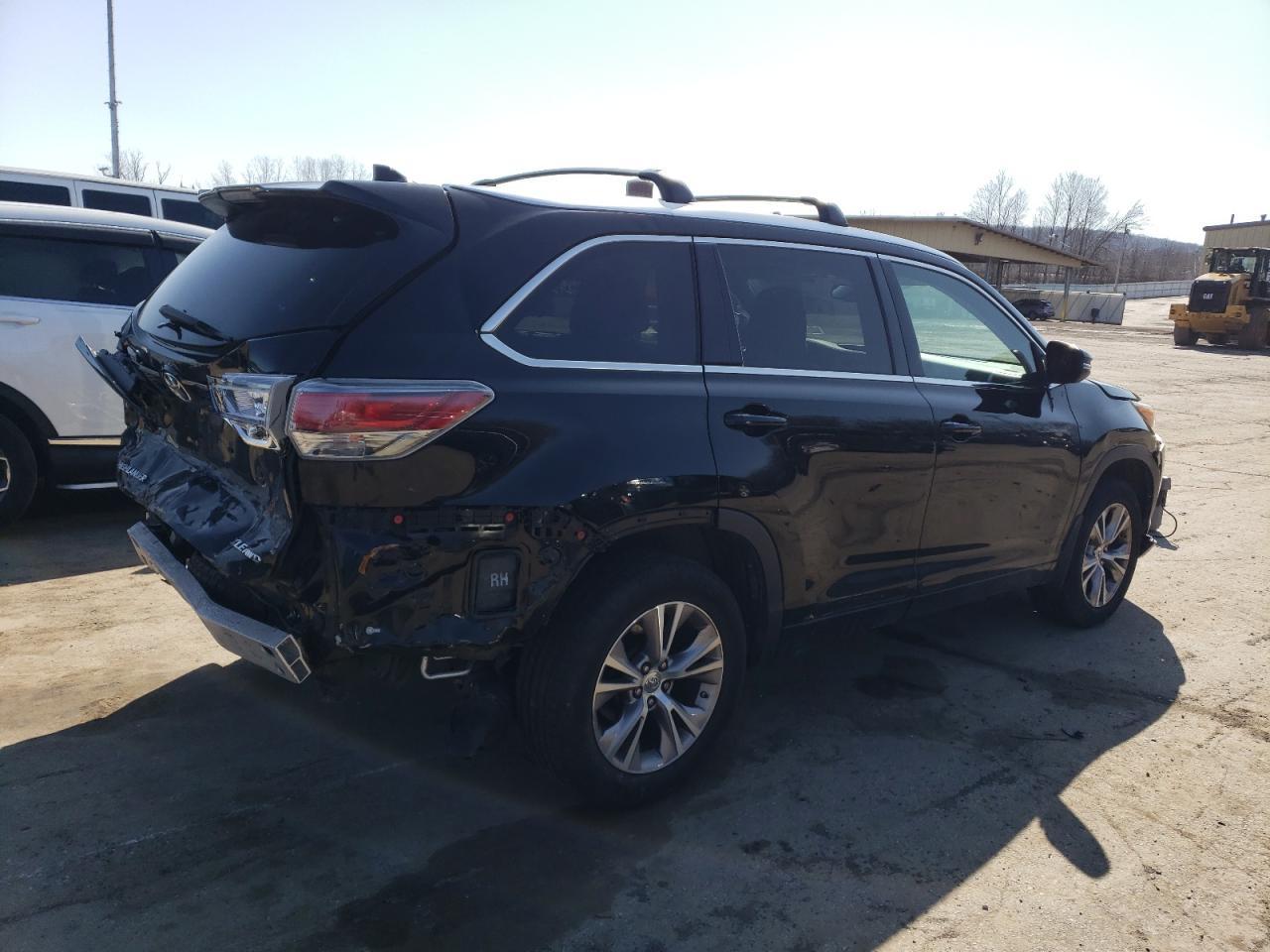 2015 TOYOTA HIGHLANDER - Image 3