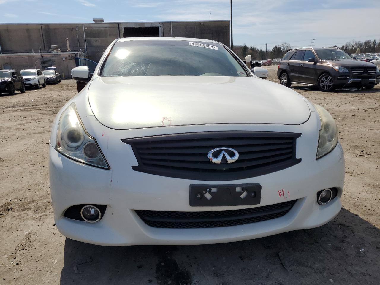 2011 INFINITI G37 - Image 5