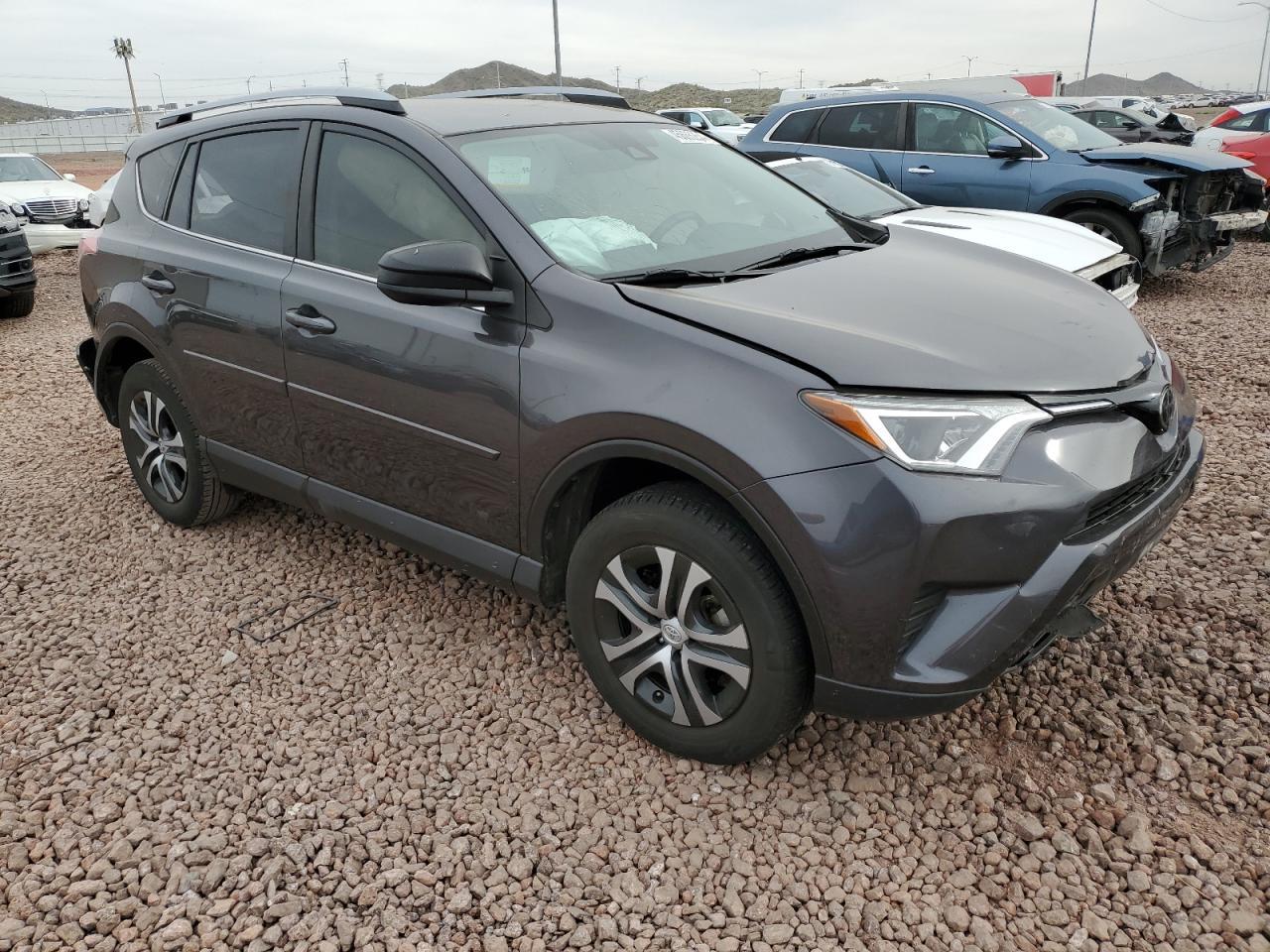 2017 TOYOTA RAV4 LE - Image 4