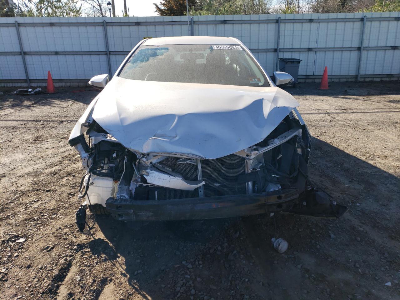 2015 TOYOTA COROLLA L - Image 5