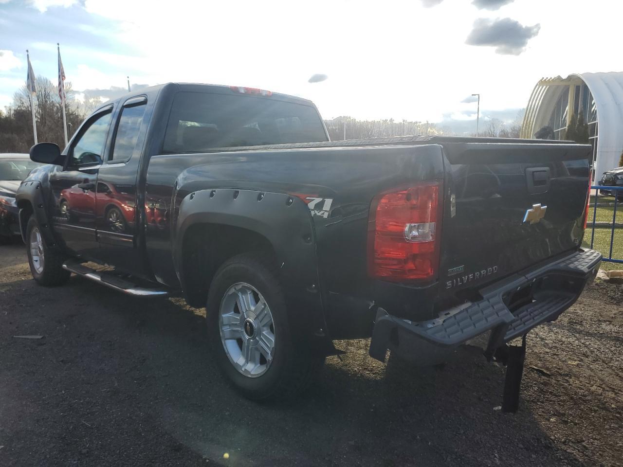 2012 CHEVROLET SILVERADO - Image 2