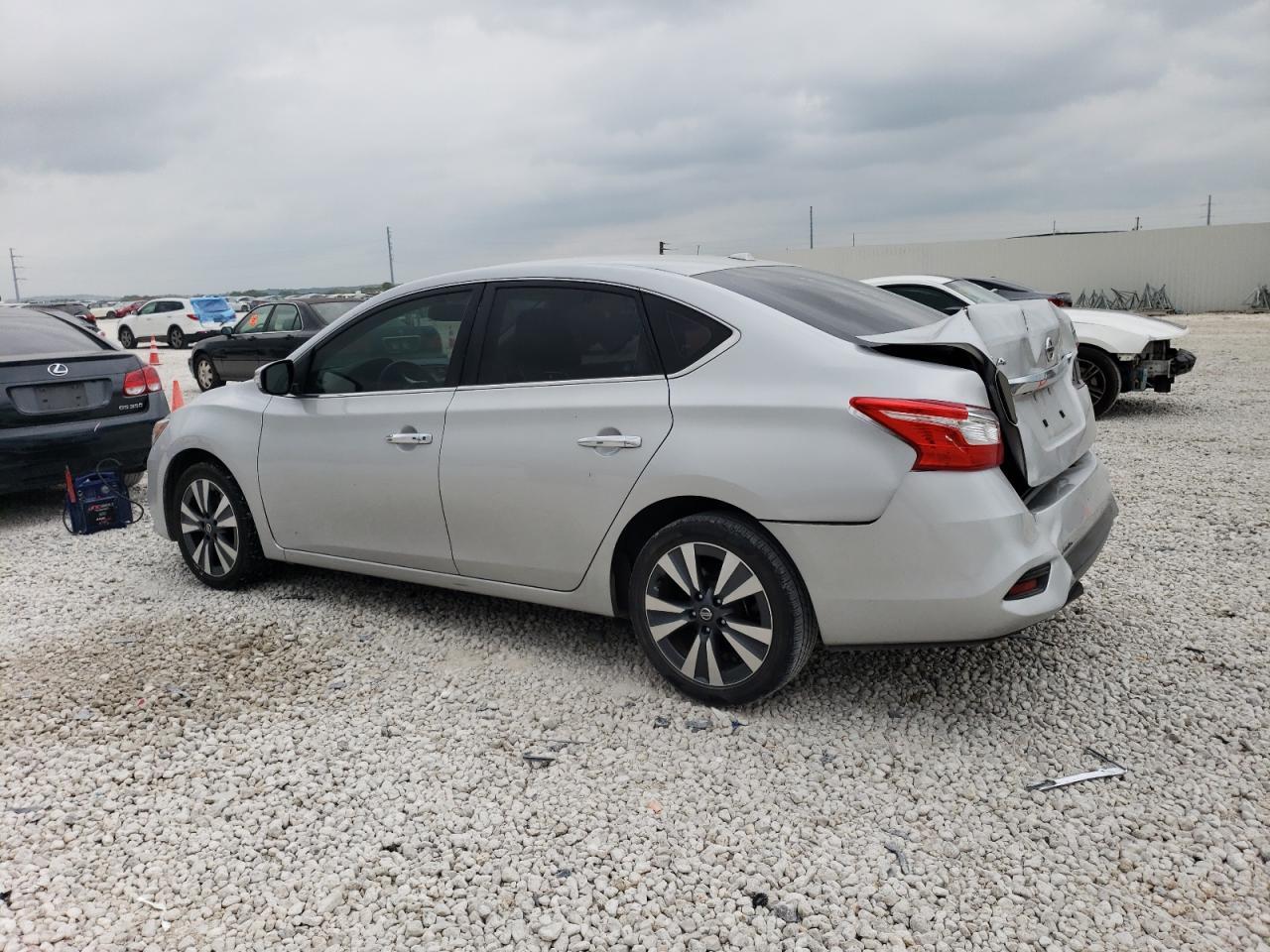 2017 NISSAN SENTRA S - Фото 2