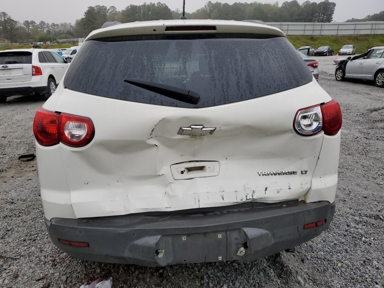 2012 CHEVROLET TRAVERSE L - Image 6
