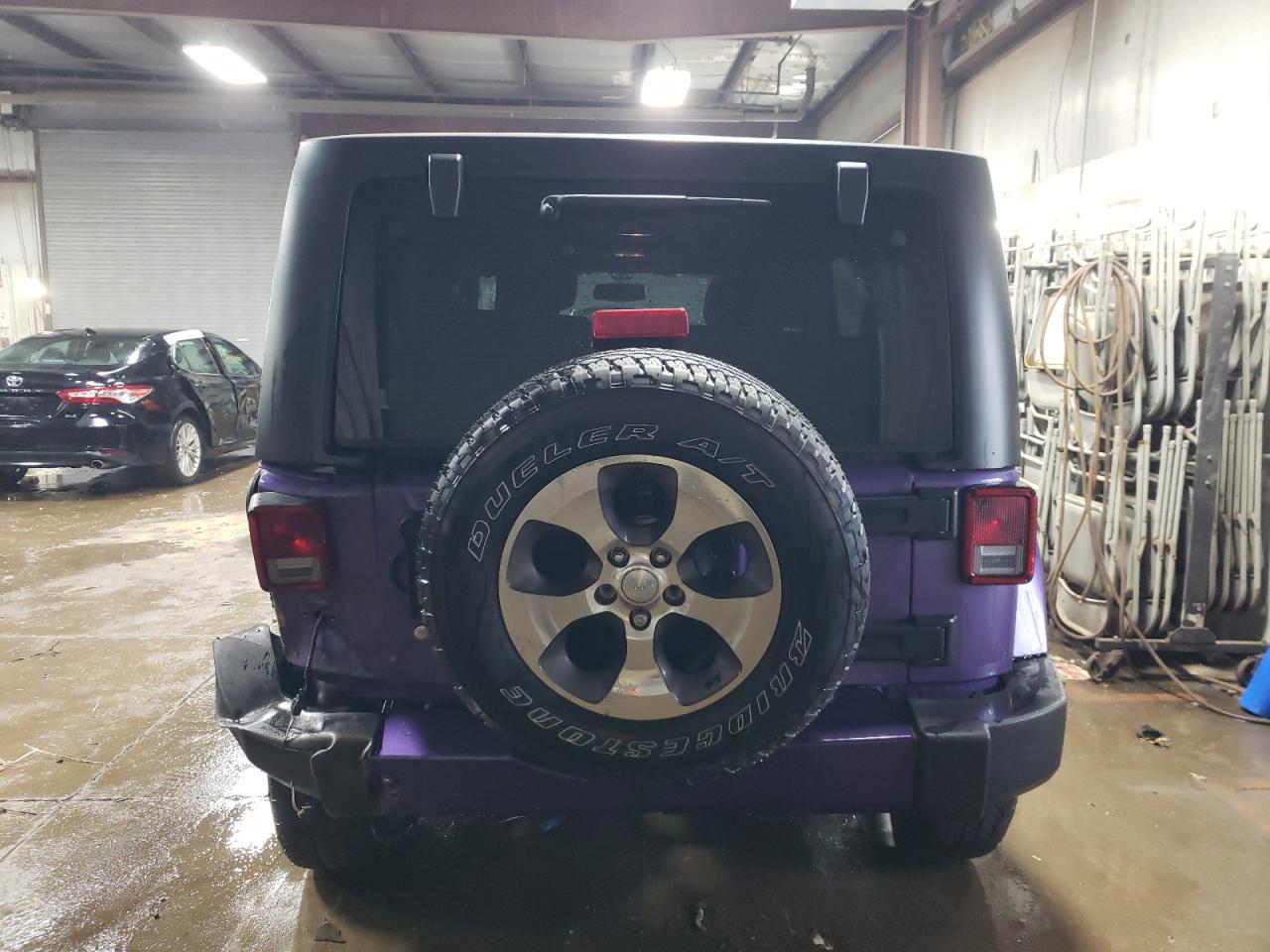 2017 JEEP WRANGLER U - Image 6