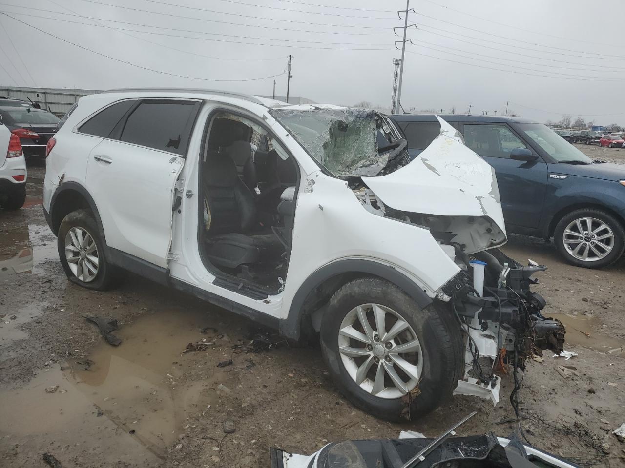 2016 KIA SORENTO LX - Image 4