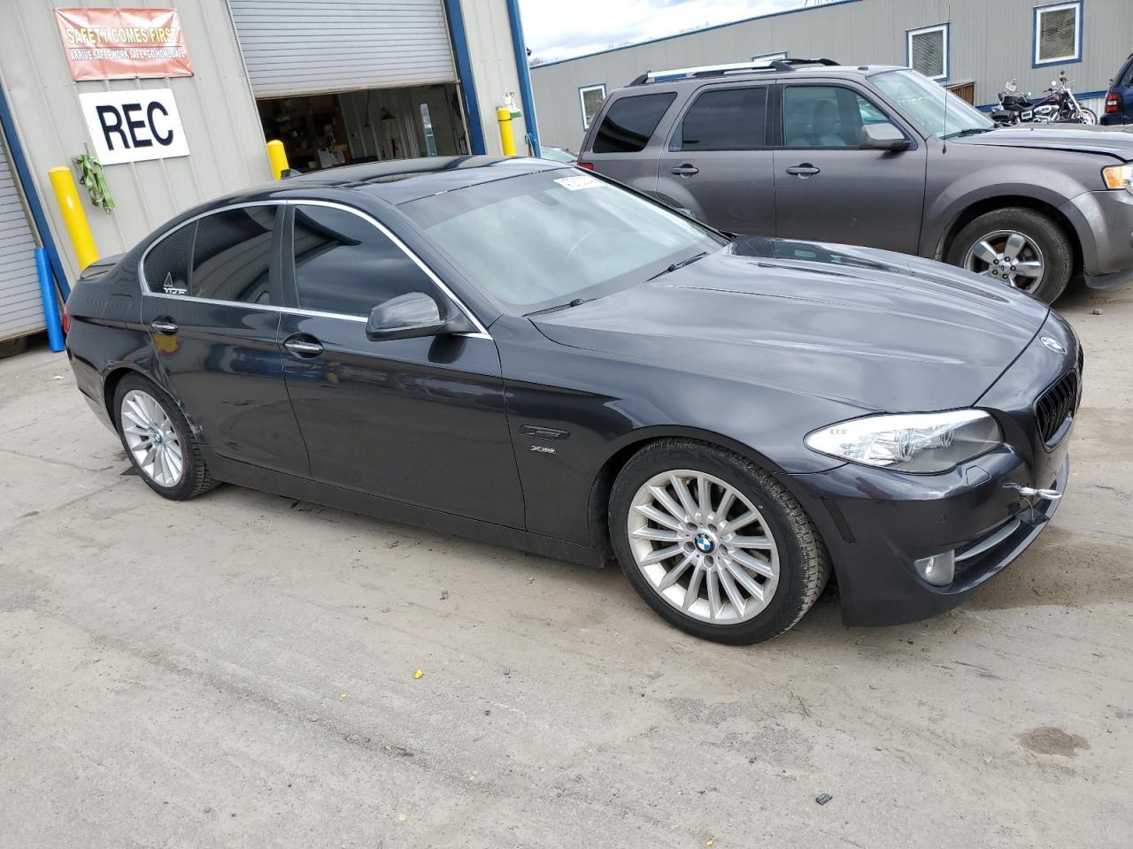 2011 BMW 535 XI - Image 4