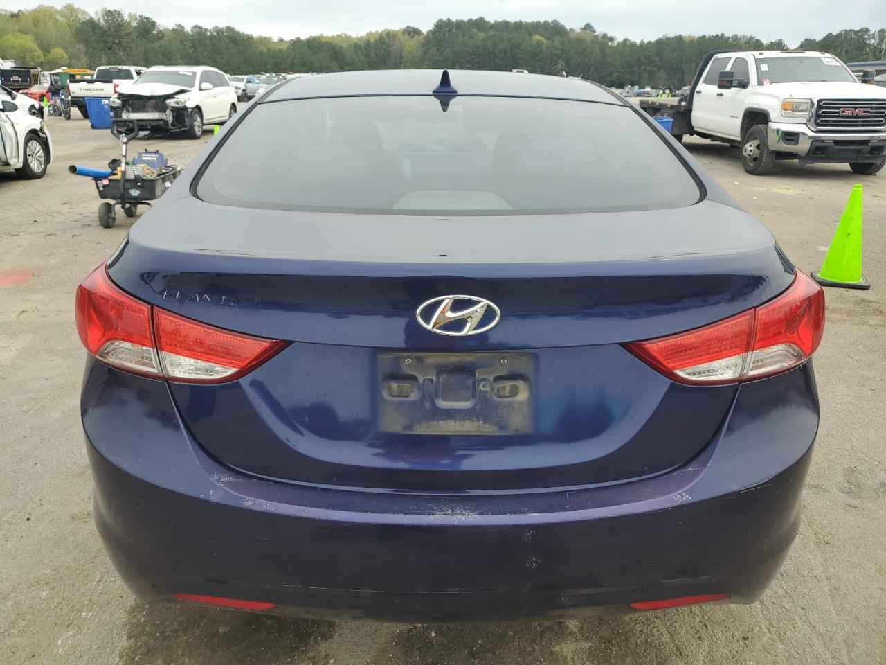 2011 HYUNDAI ELANTRA GL - Image 6