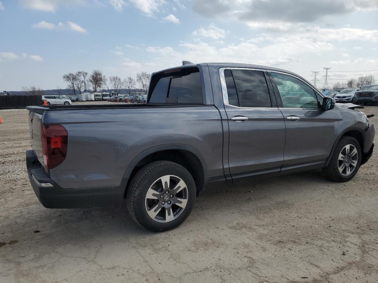 2017 HONDA RIDGELINE - Image 3
