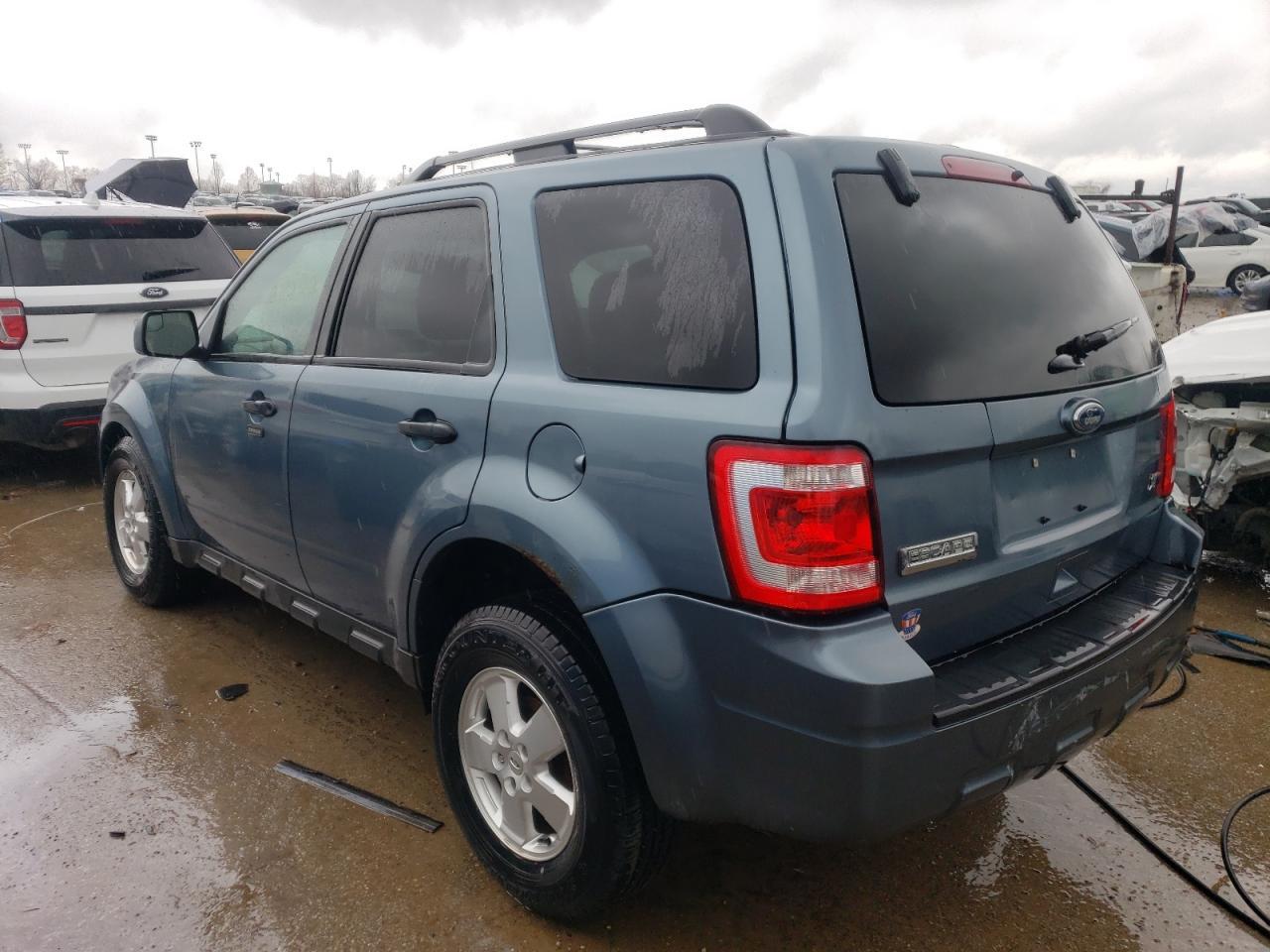 2012 FORD ESCAPE XLT - Image 2