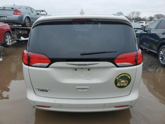 2017 Chrysler Pacifica Touring - Фото 6