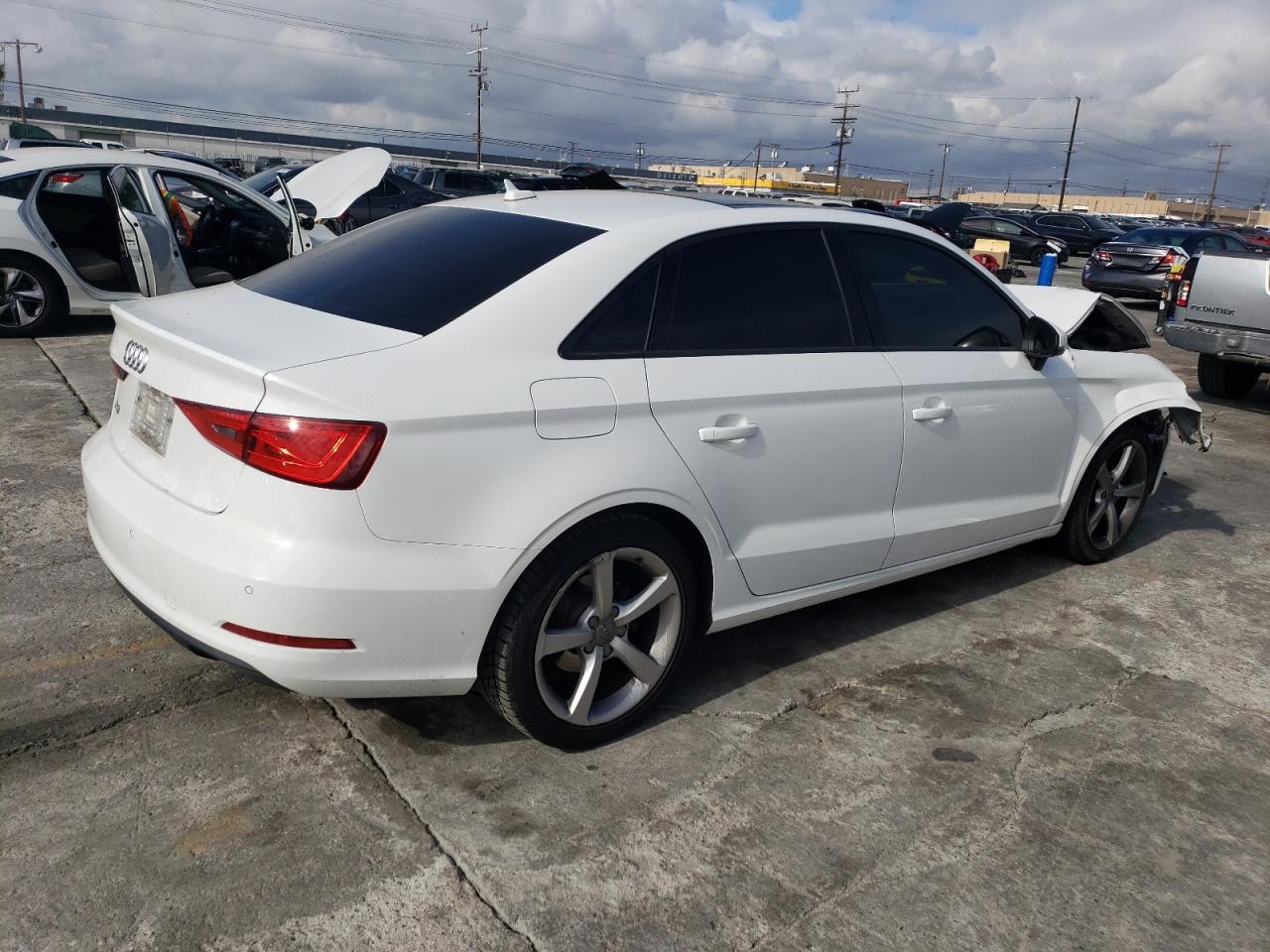 2016 AUDI A3 PREMIUM - Фото 3