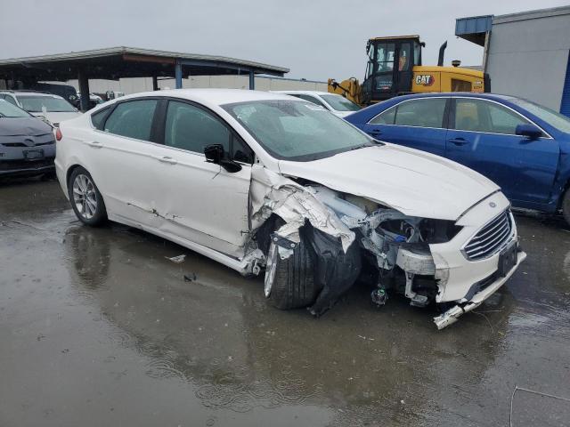 2020 Ford Fusion Se - Фото 4