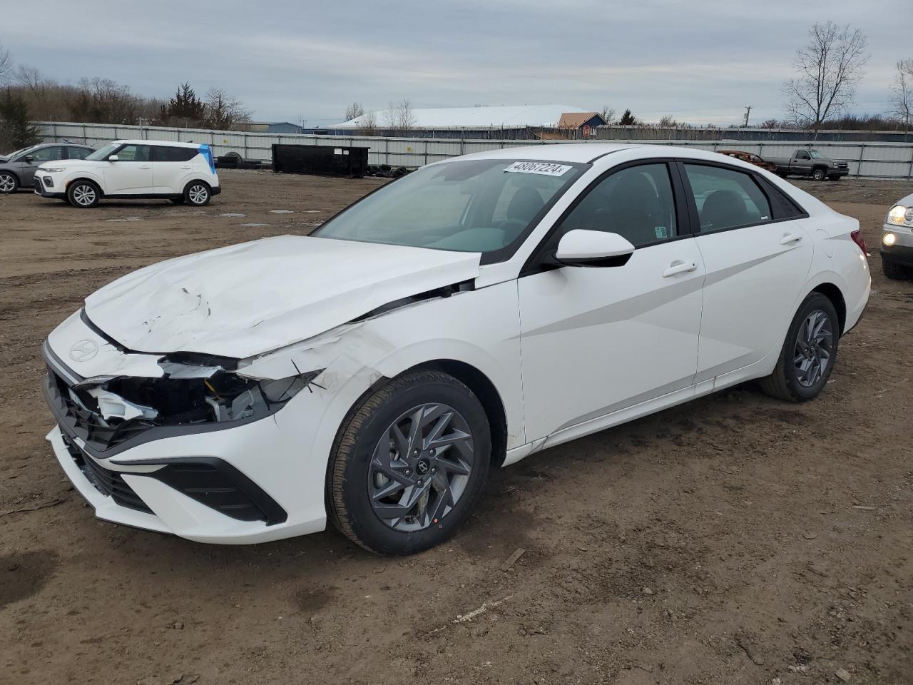 2024 HYUNDAI ELANTRA SE