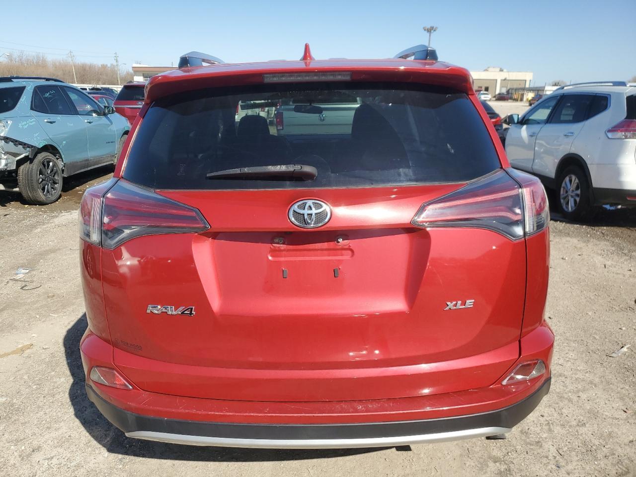 2016 TOYOTA RAV4 XLE - Image 6