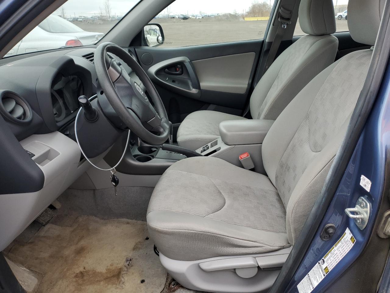 2011 TOYOTA RAV4 - Image 7