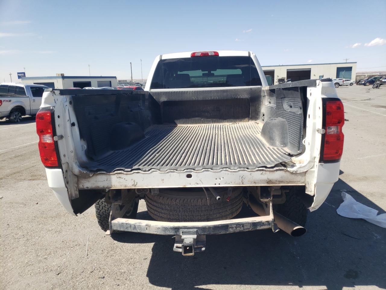 2018 CHEVROLET SILVERADO - Image 6