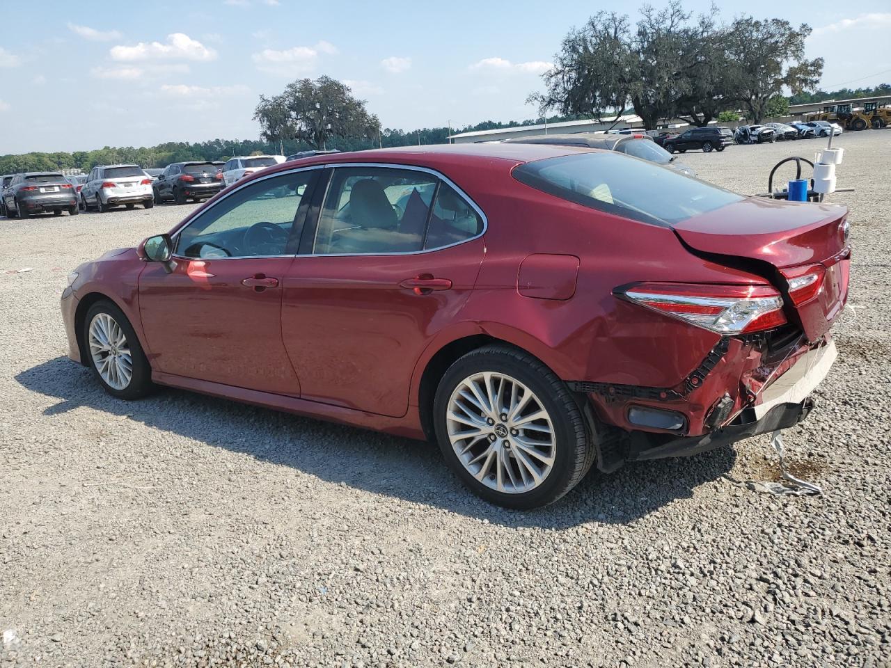 2018 TOYOTA CAMRY L - Фото 2