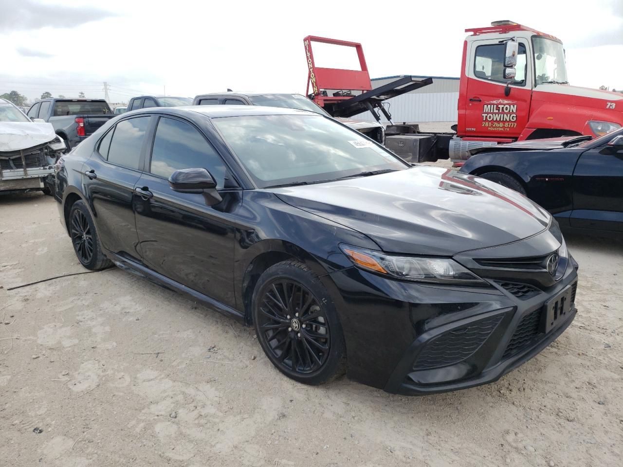 2021 TOYOTA CAMRY SE - Image 4