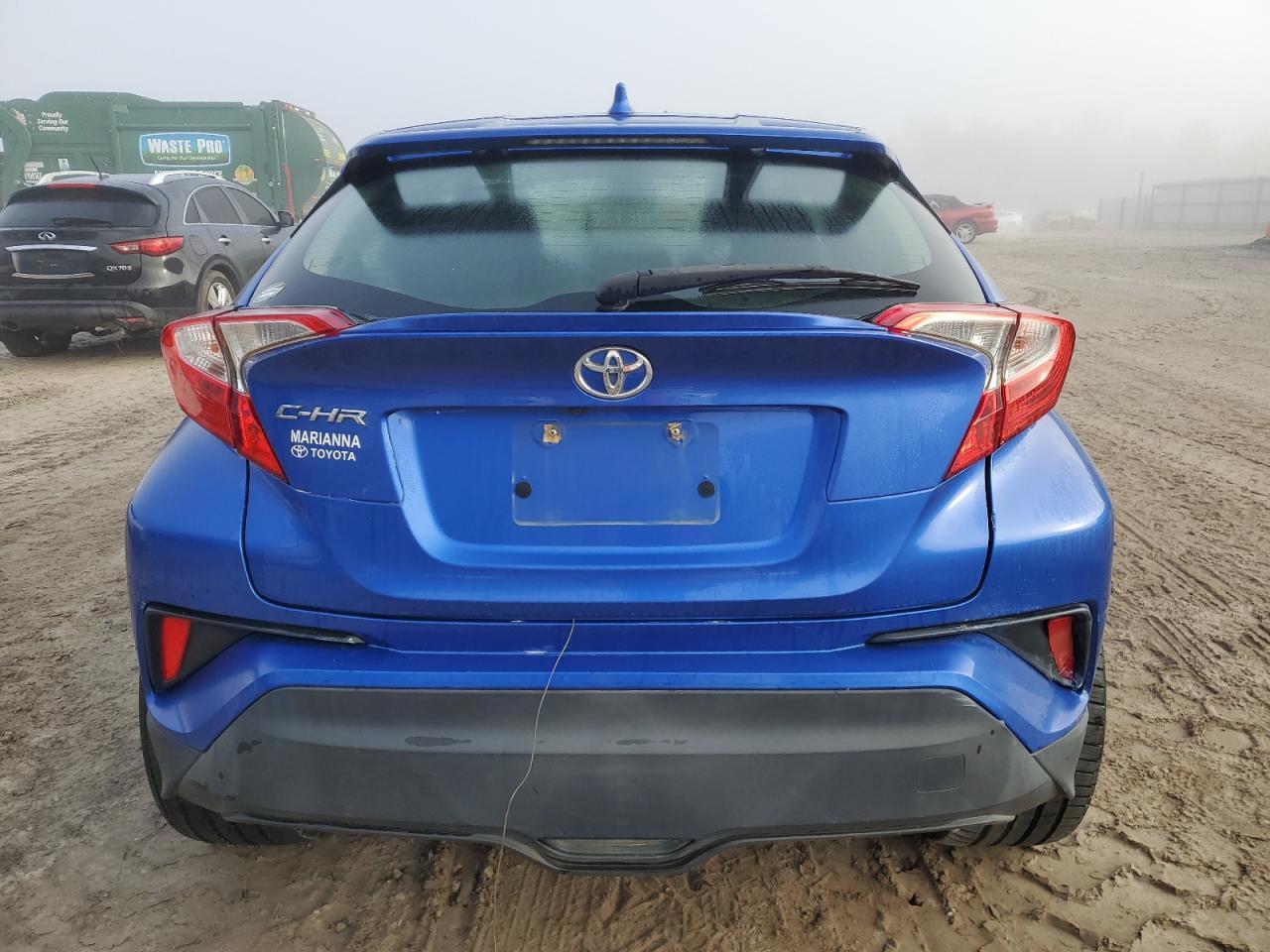 2019 TOYOTA C-HR XLE - Фото 6