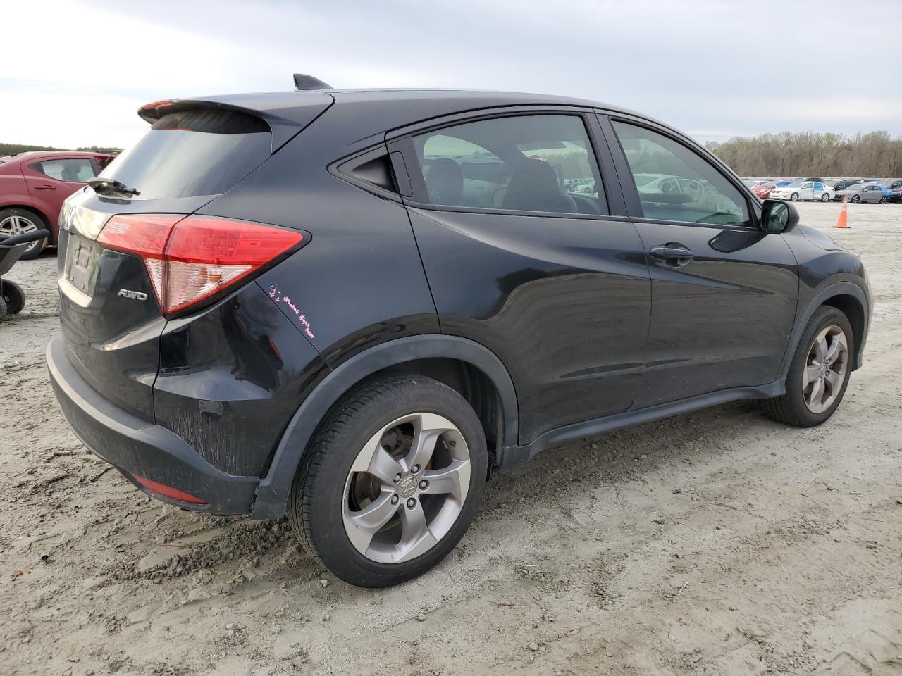 2018 HONDA HR-V LX - Image 3
