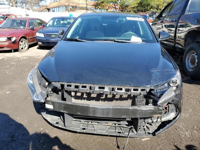 2018 Hyundai Elantra Se - Image 5
