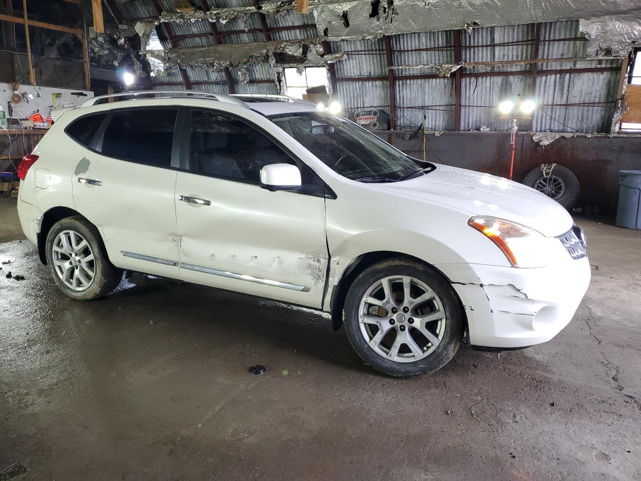 2013 NISSAN ROGUE S - Image 4