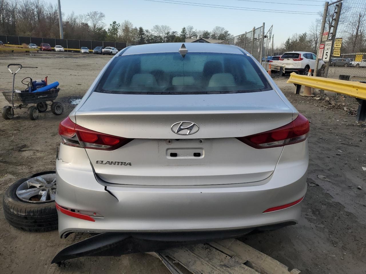 2018 HYUNDAI ELANTRA SE - Фото 6