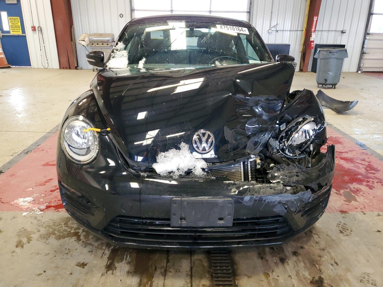 2019 VOLKSWAGEN BEETLE S - Image 5