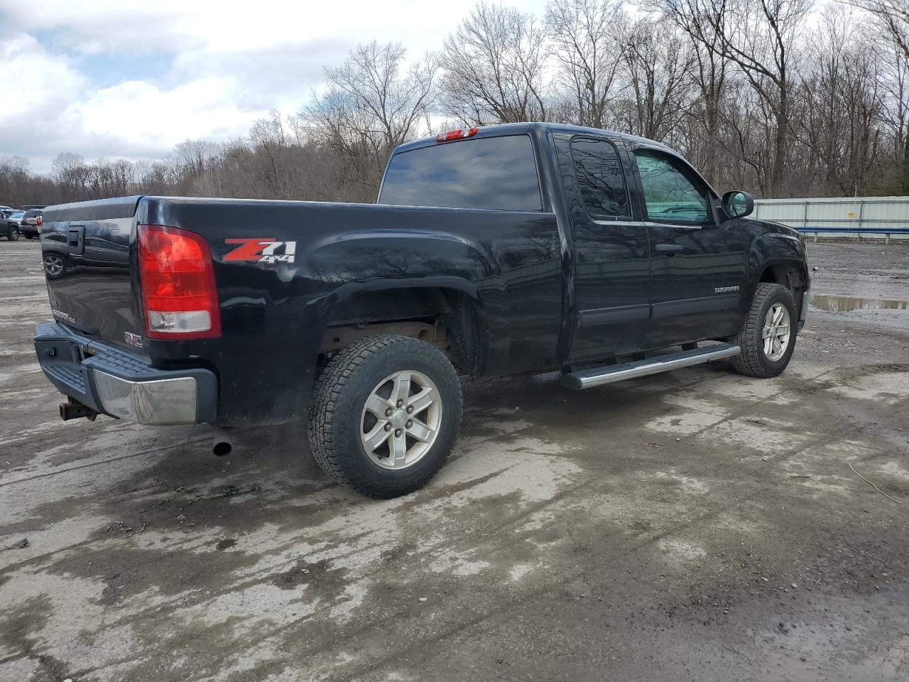 2011 GMC SIERRA K15 - Image 3