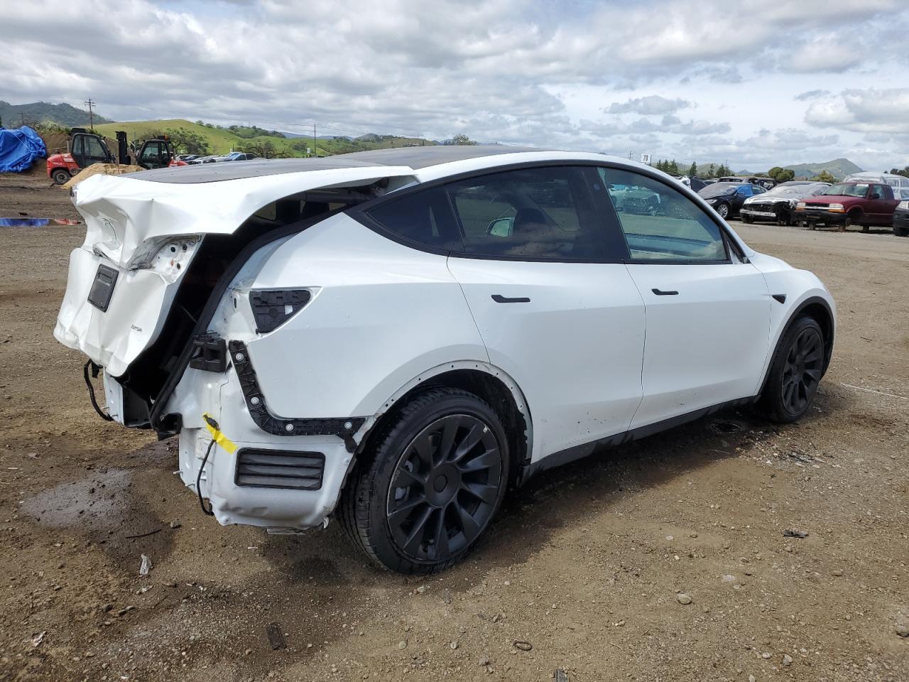 2022 TESLA MODEL Y - Image 3