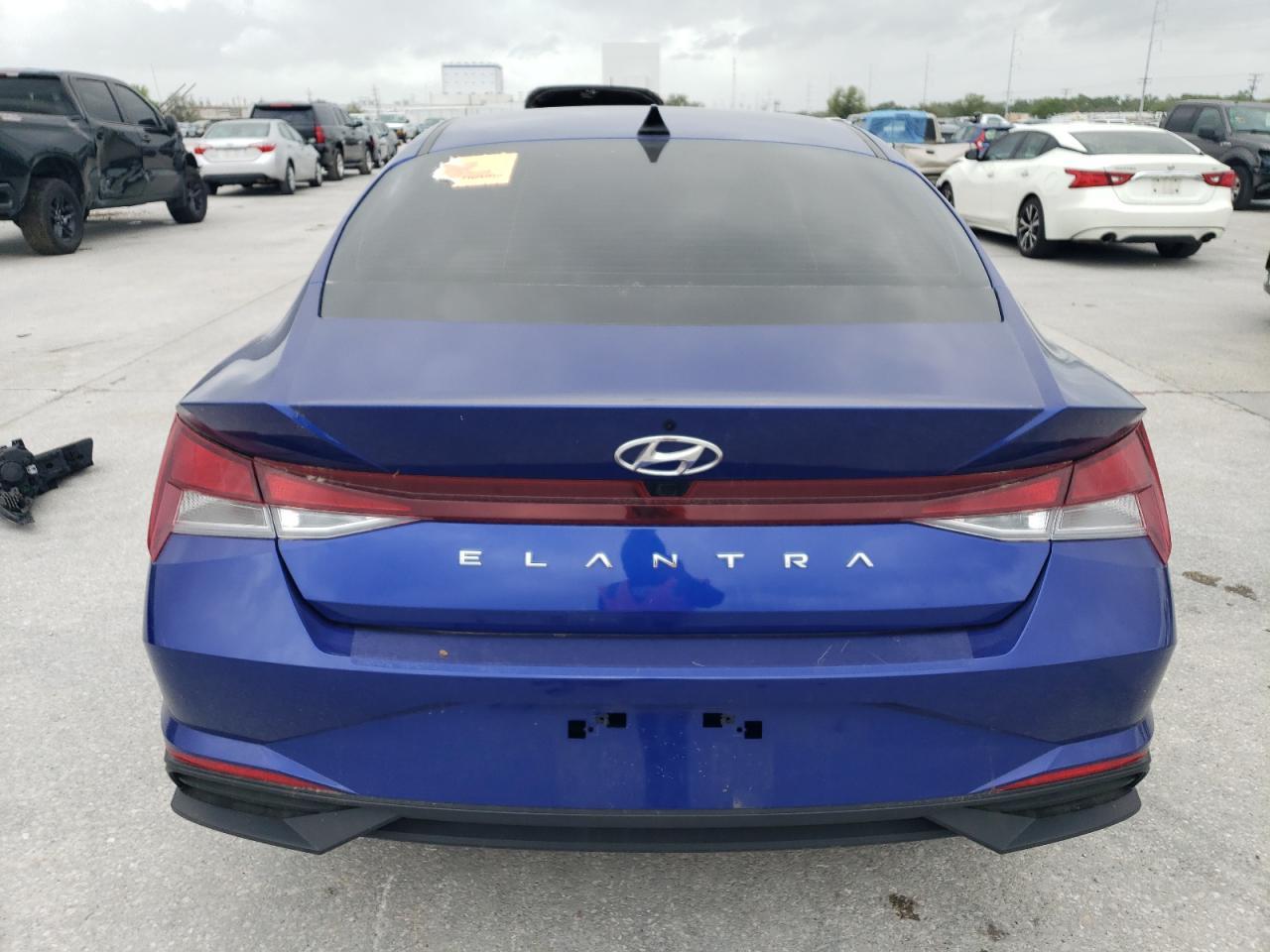 2023 HYUNDAI ELANTRA SE - Image 6