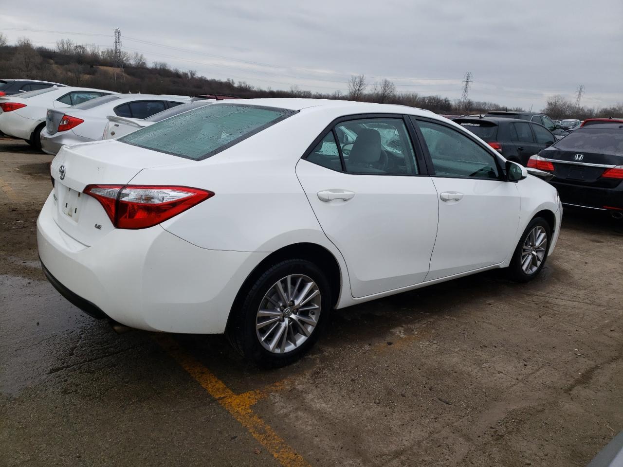 2015 TOYOTA COROLLA L - Image 3