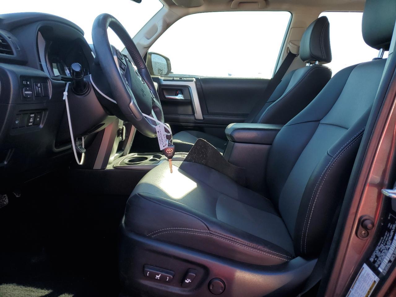 2019 TOYOTA 4RUNNER SR - Image 7