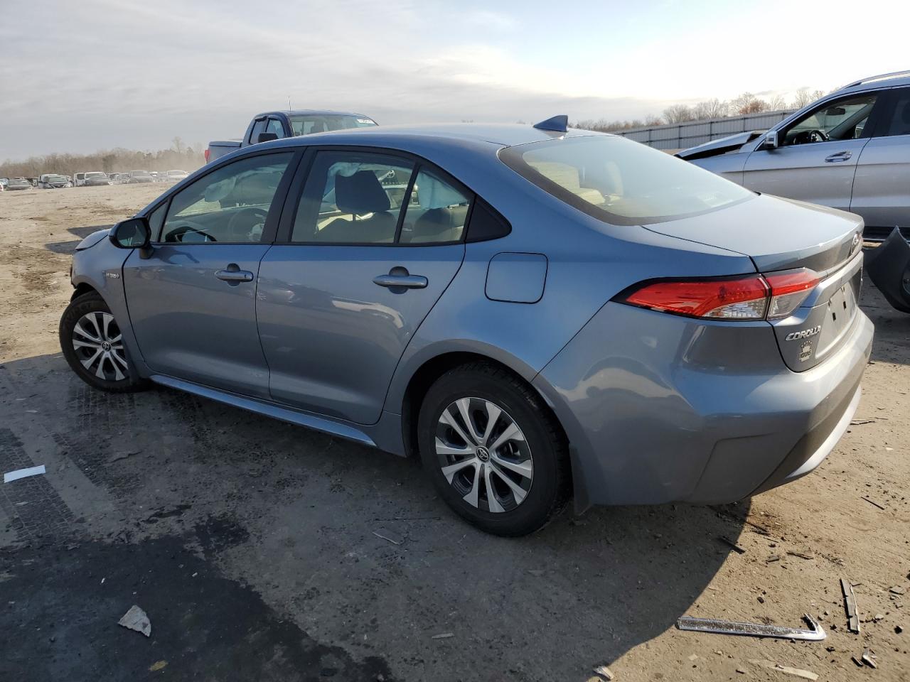 2021 TOYOTA COROLLA LE - Image 2