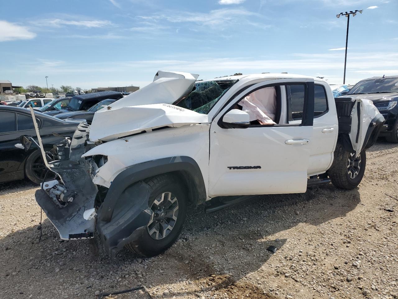 2020 TOYOTA TACOMA DOU