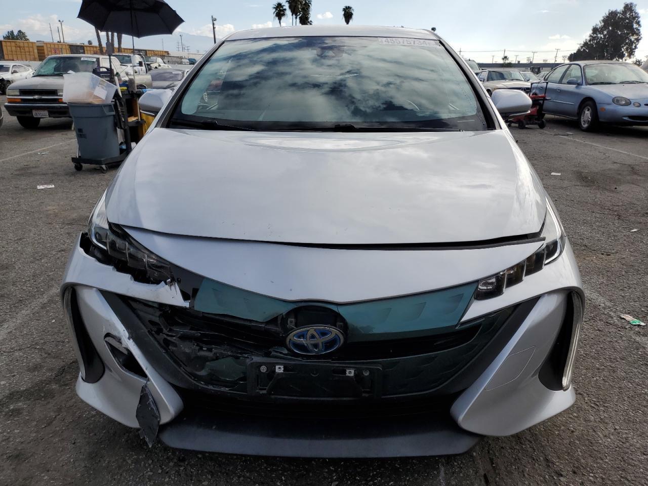 2018 TOYOTA PRIUS PRIM - Image 5