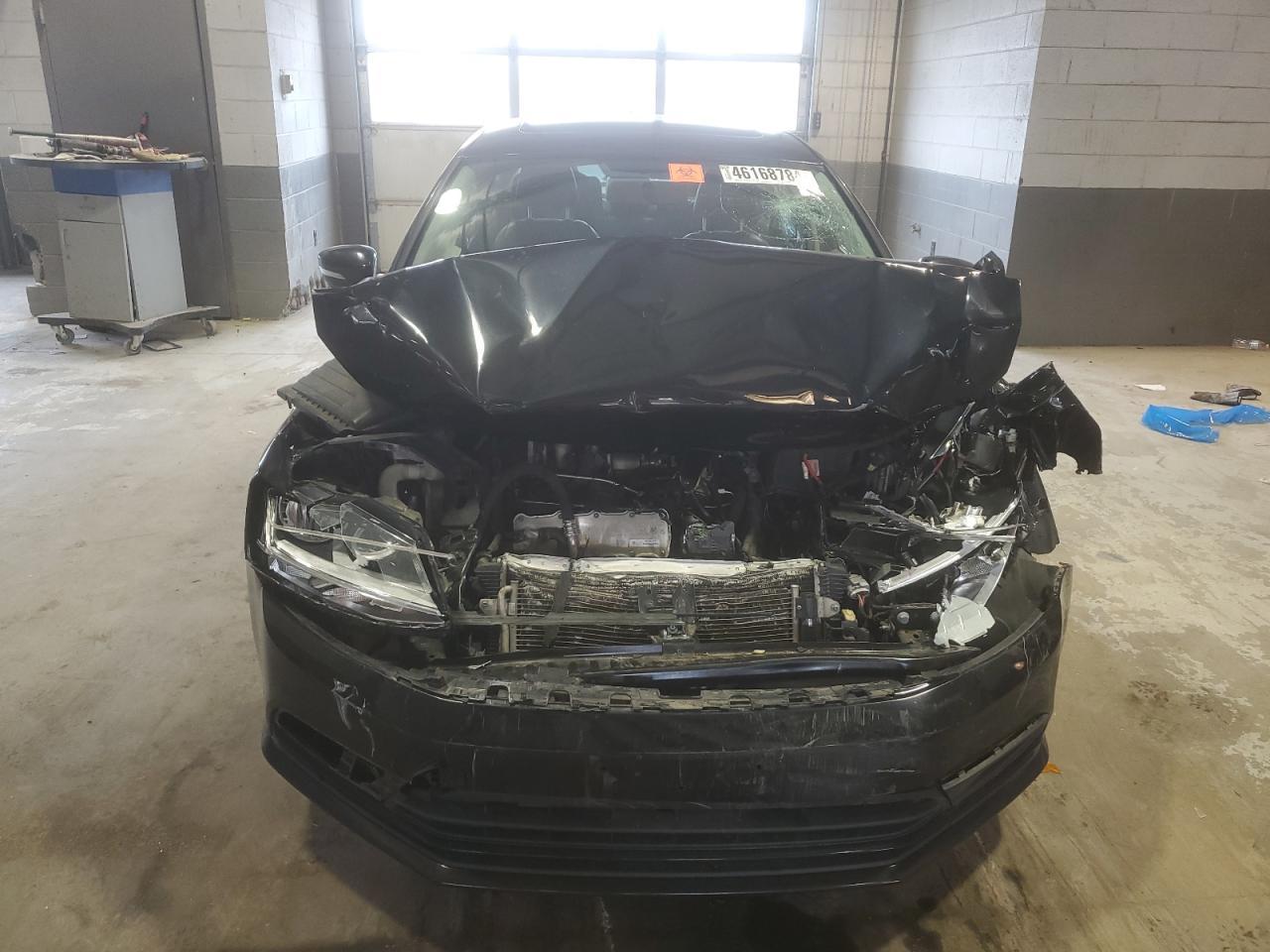 2017 VOLKSWAGEN JETTA SE - Фото 5