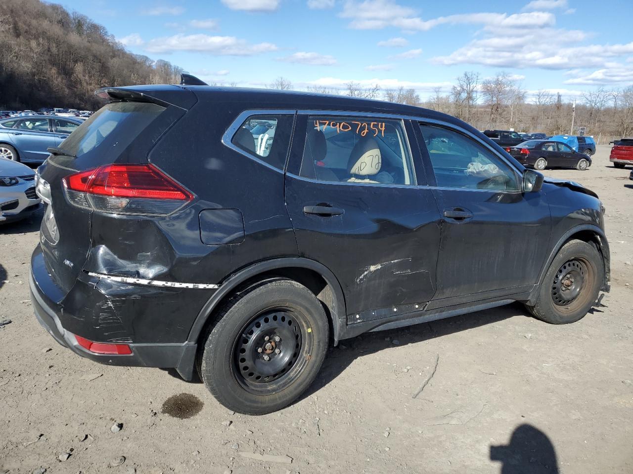 2017 NISSAN ROGUE S - Image 3