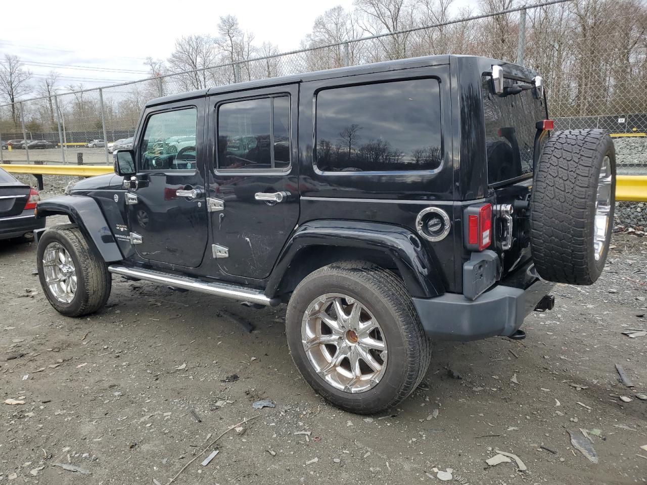 2017 JEEP WRANGLER U - Image 2