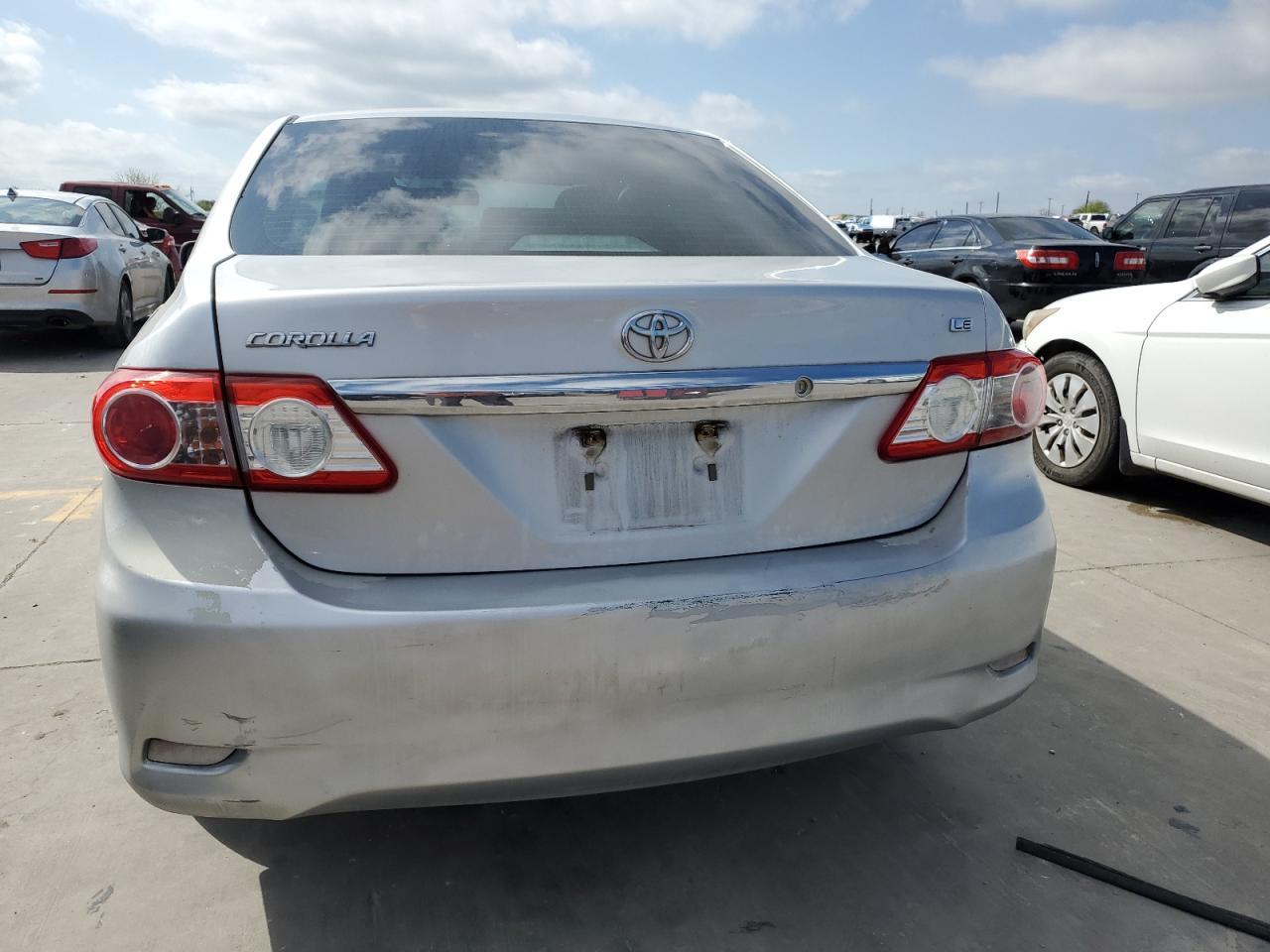 2013 TOYOTA COROLLA BA - Фото 6