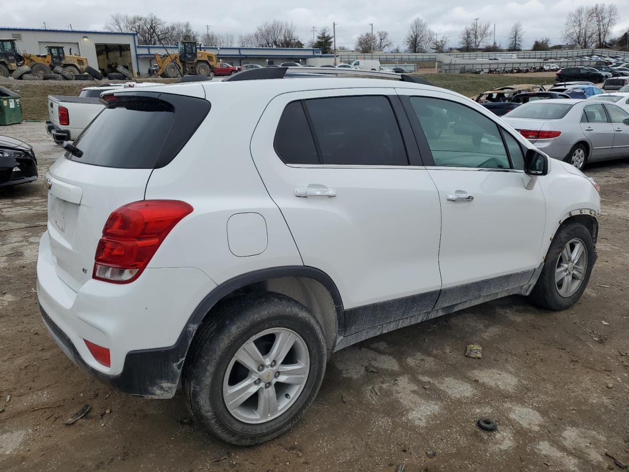 2019 CHEVROLET TRAX 1LT - Image 3