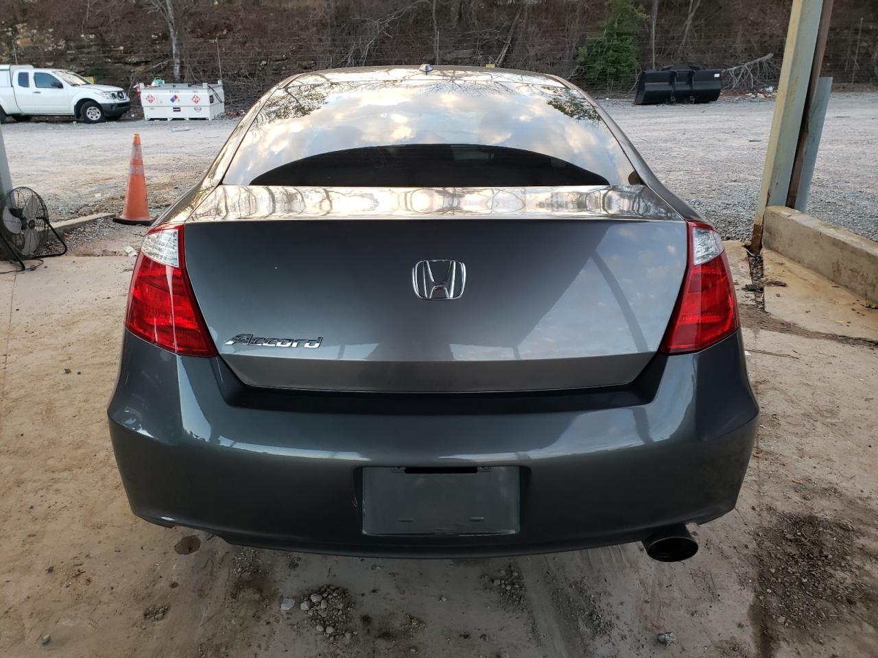 2010 HONDA ACCORD EXL - Image 6