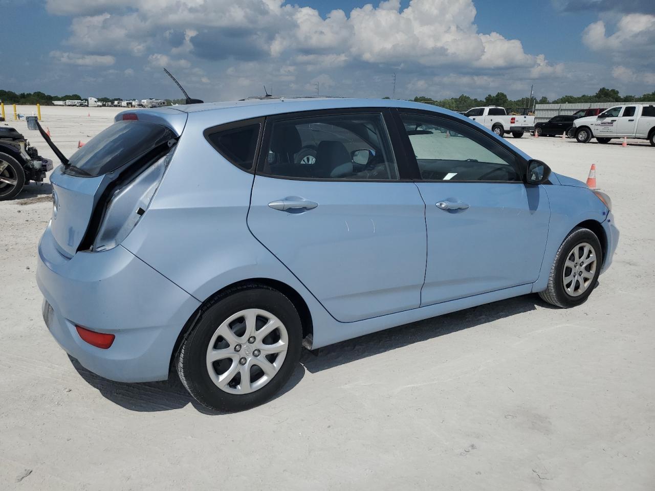 2014 HYUNDAI ACCENT GLS - Фото 3