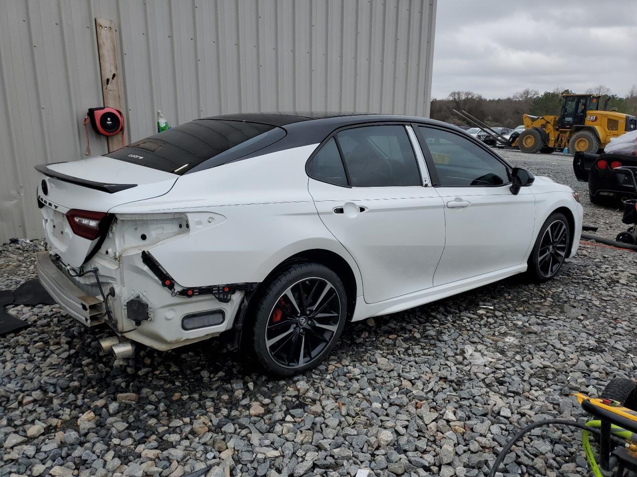2018 TOYOTA CAMRY XSE - Фото 3
