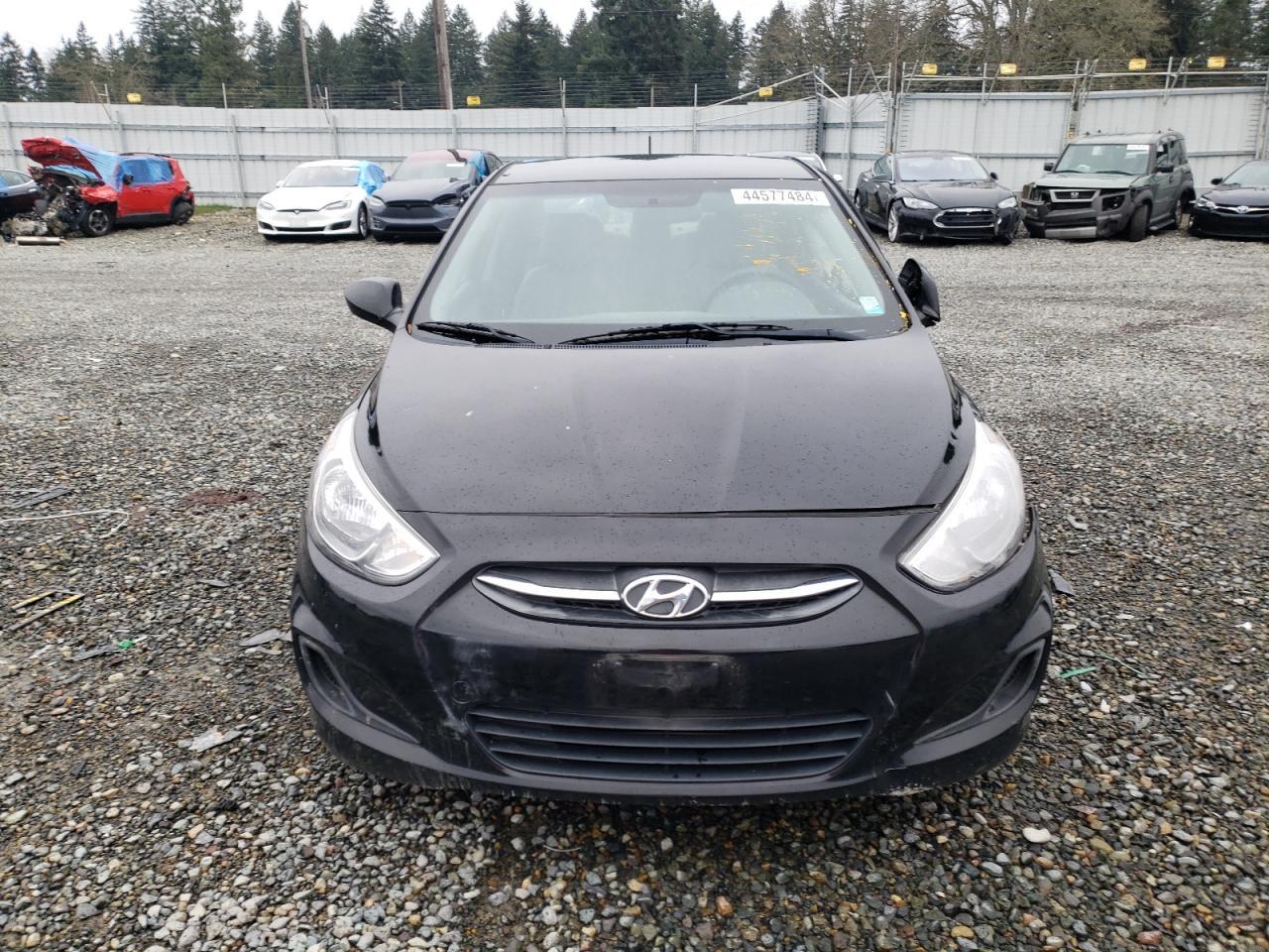 2017 HYUNDAI ACCENT SE - Image 5